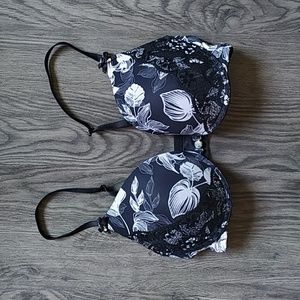 Vie en Rose Black & White Floral & Lace Bra